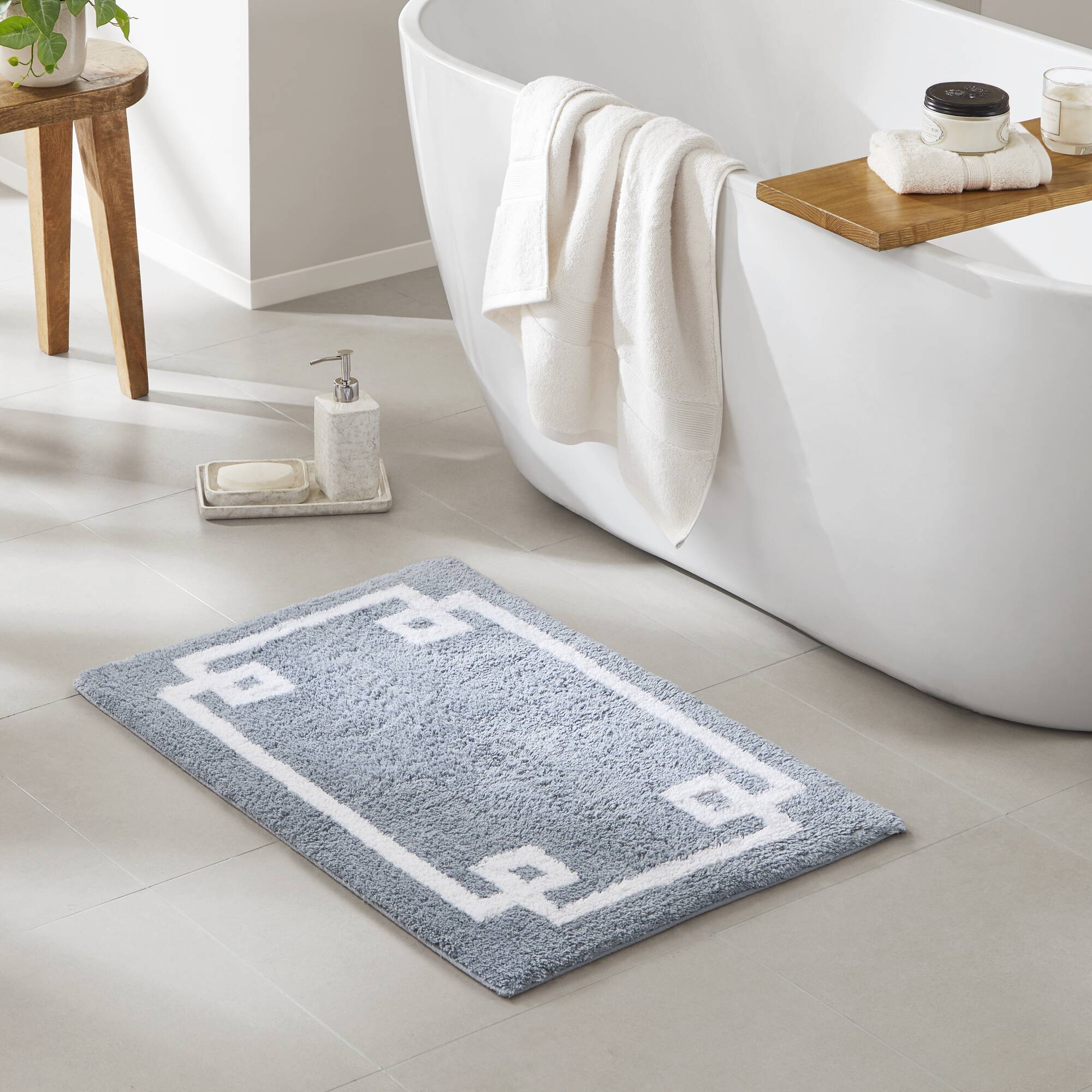 Evan 100% Cotton Chenille Chain Stitch Rug