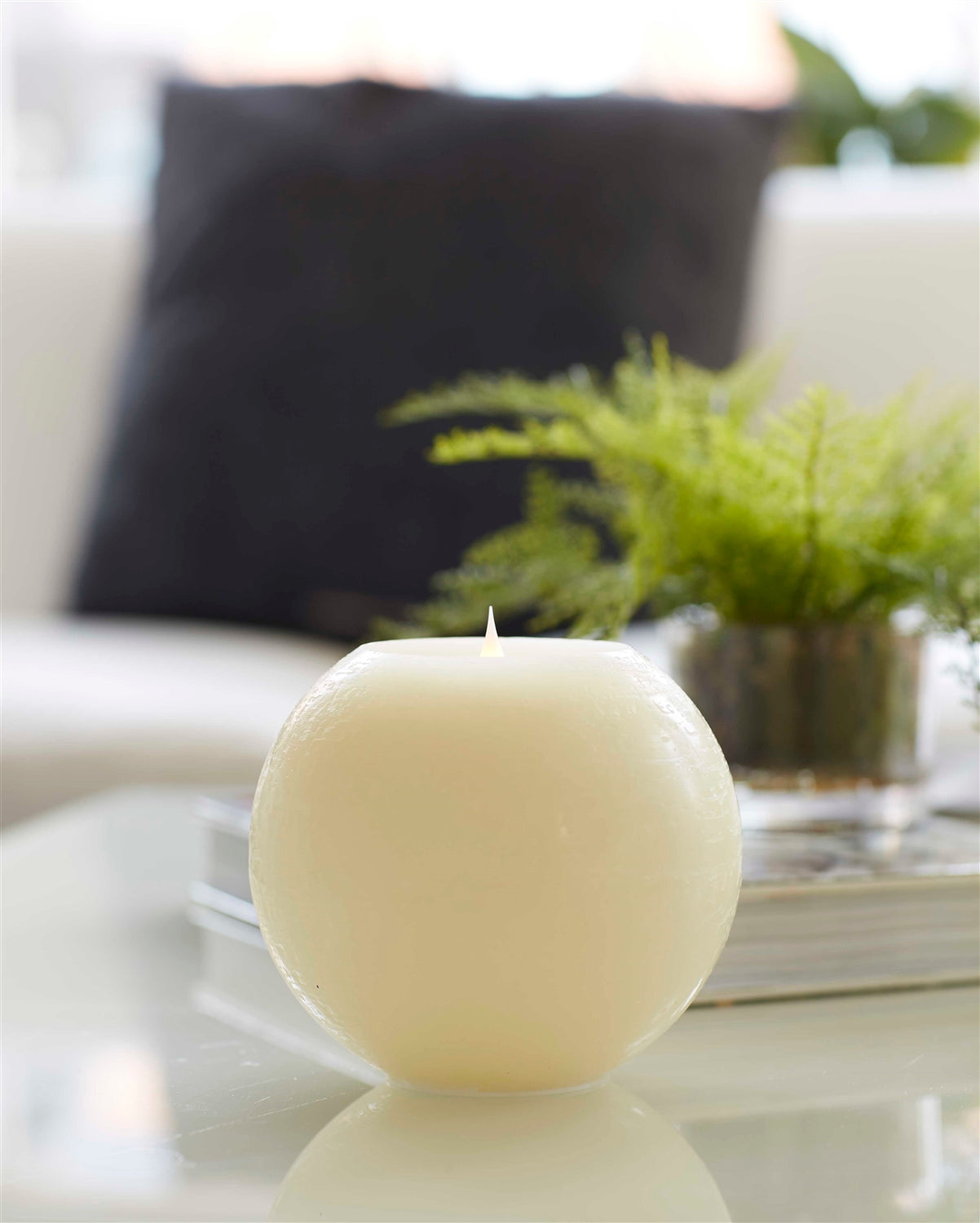 Simplux LED Round Candle w/4 and 8 Hr Timer 6"D x 6"H Wax/ (Requires 2 C Batteries, Not Inclu