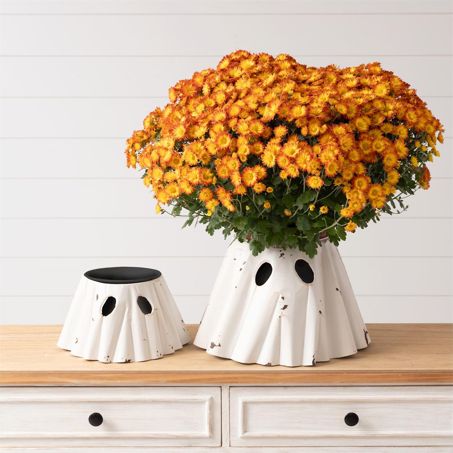 Metal Ghost Planters (S/2)