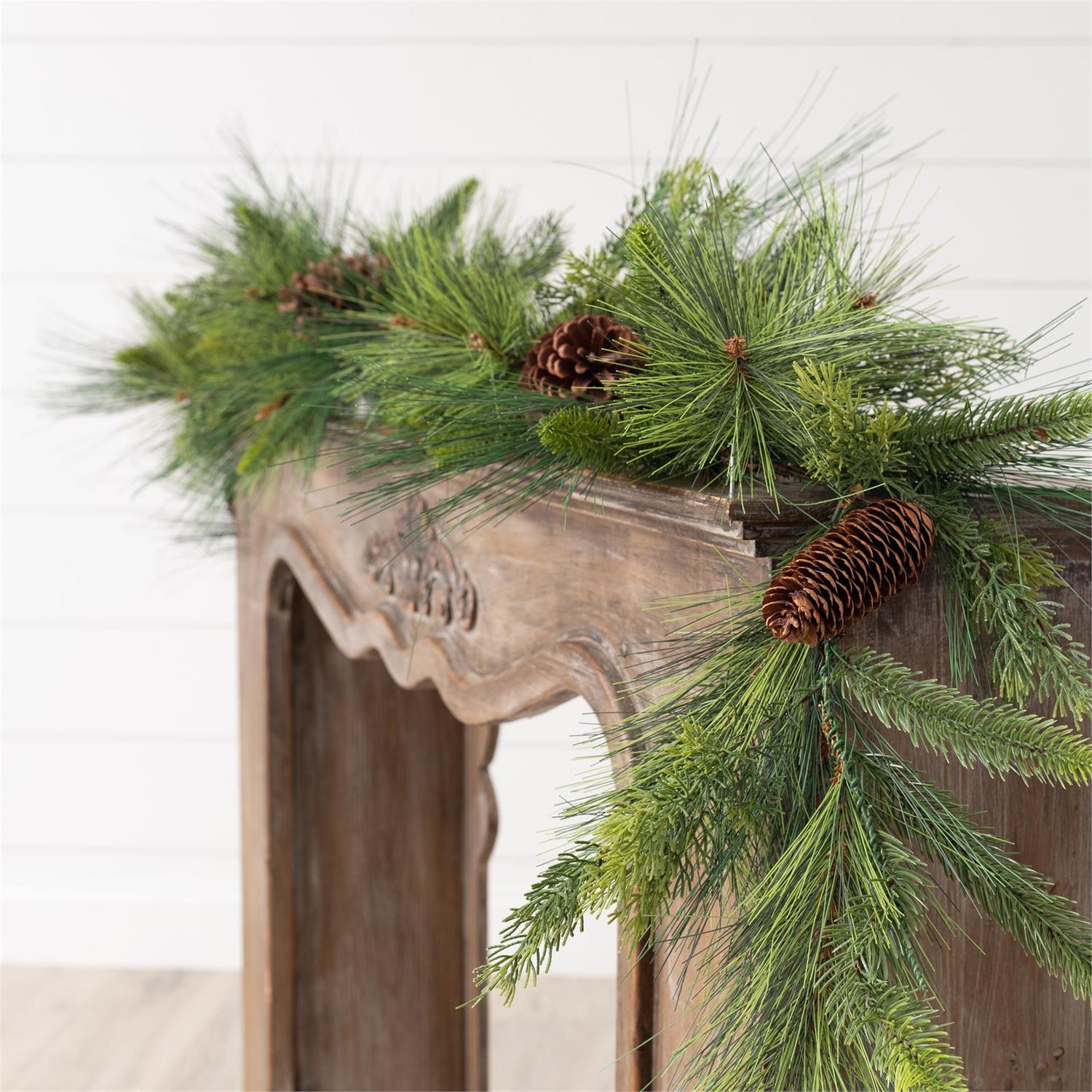 Mixed Greenery w/ Pinecones Garland