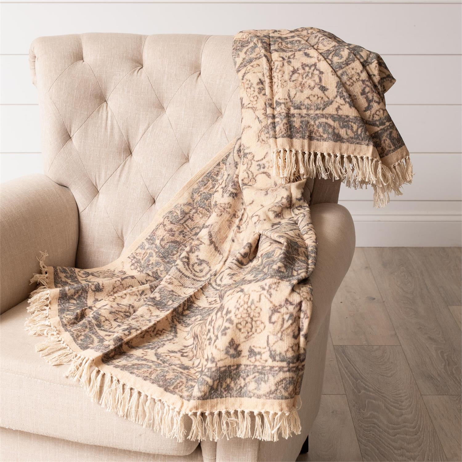 Antique Vintage Style Throw - Cream