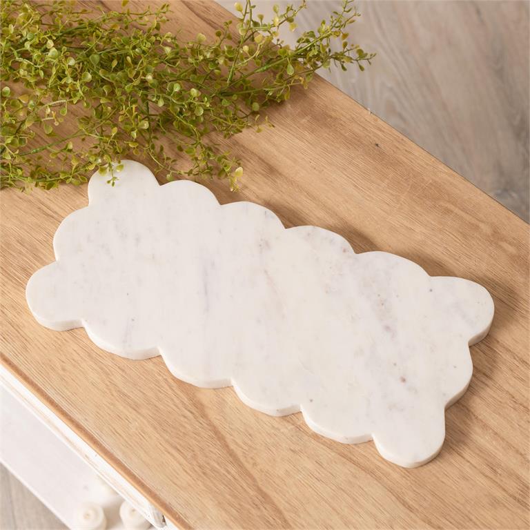 Scalloped Edge Cutting Board