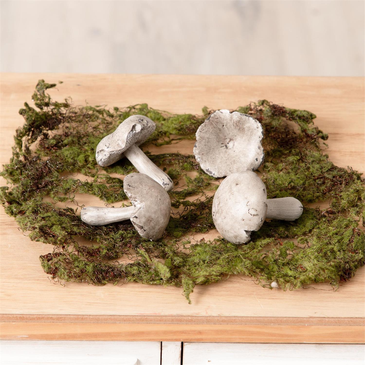 White Mushroom Figures (S/4)