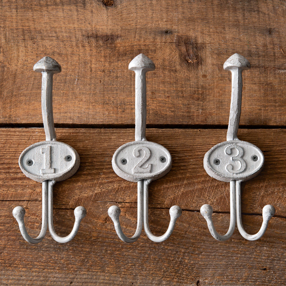 Schoolhouse Numbered Hooks (S/3)