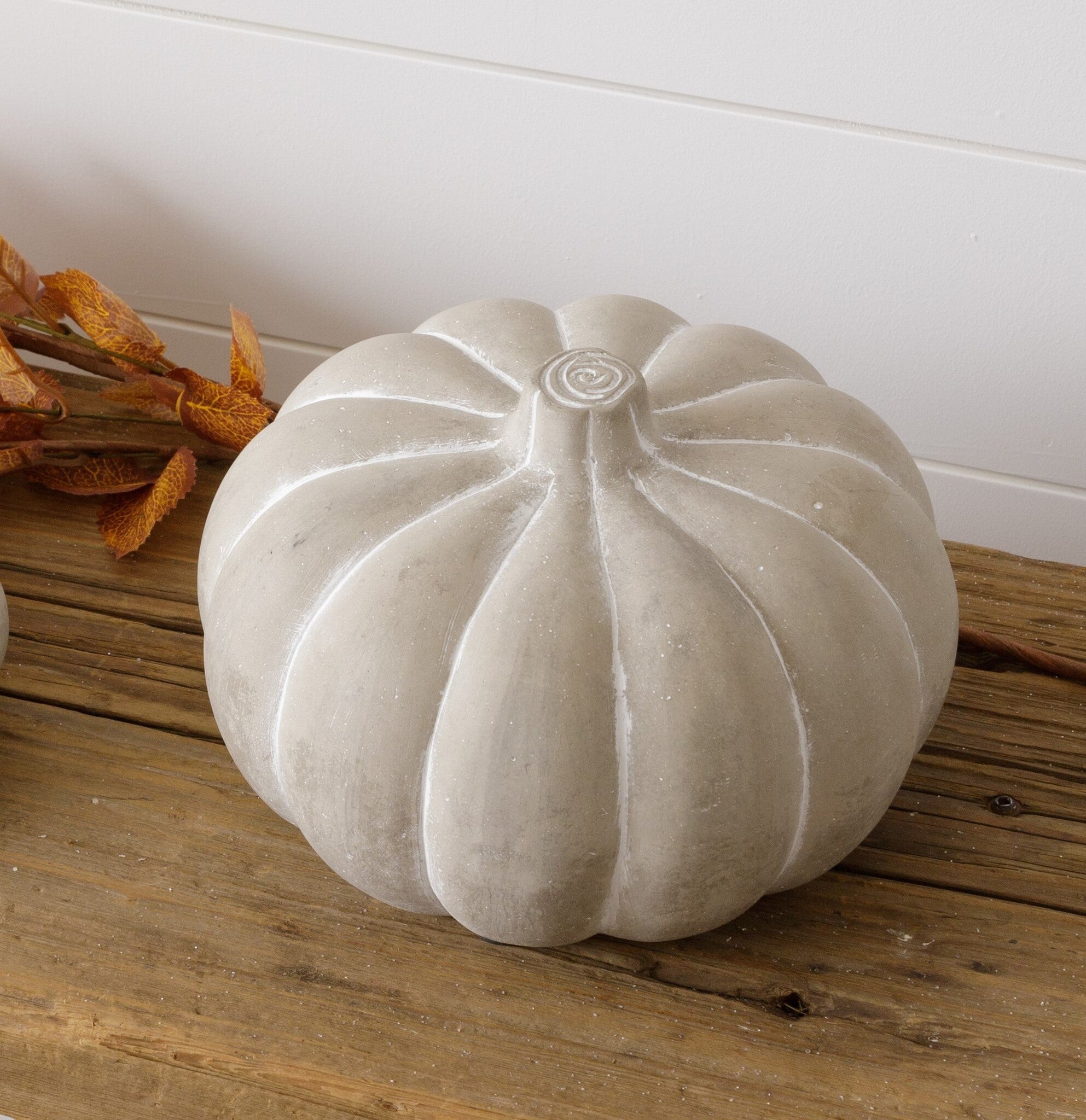 Cement Pumpkin (L)