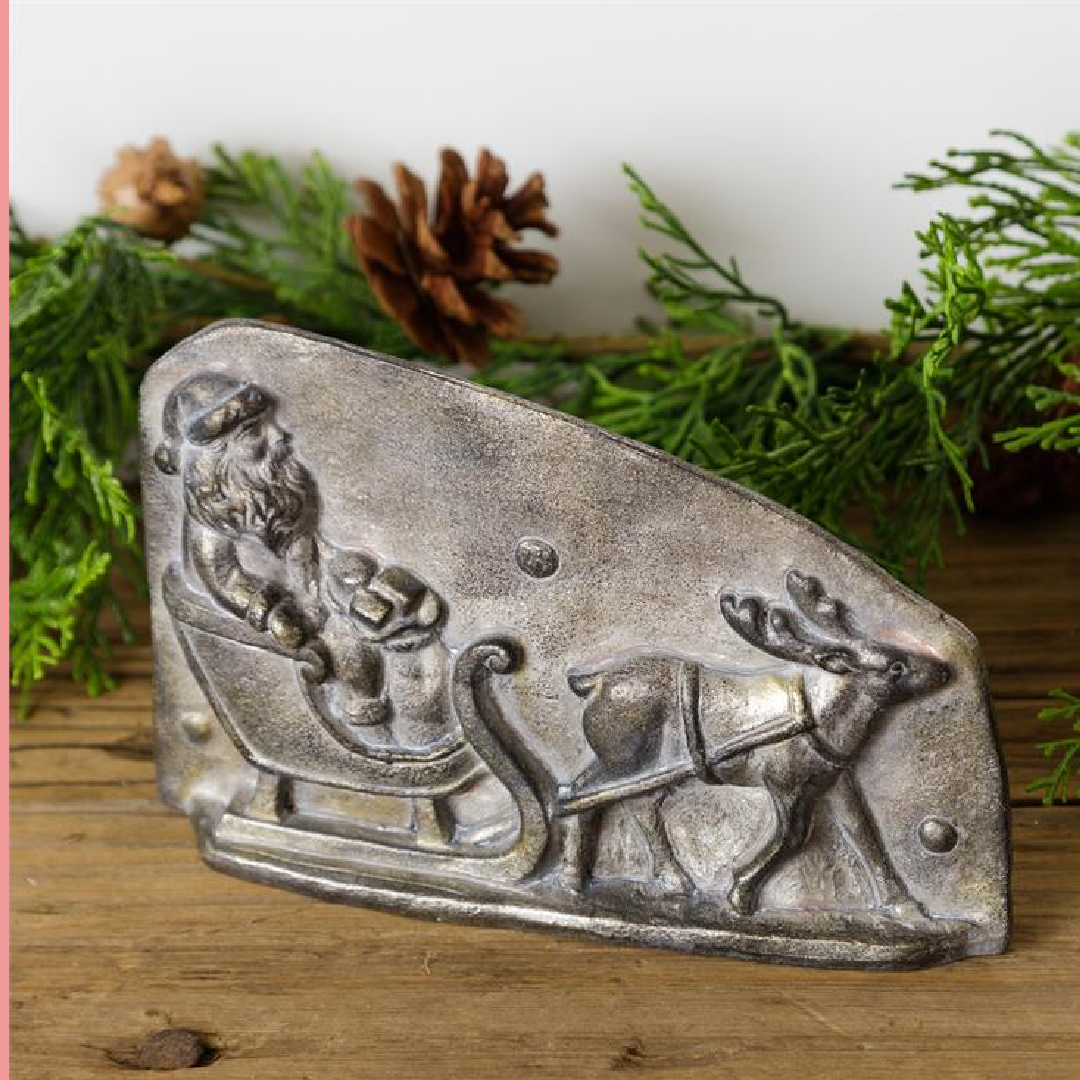 Santa with Sleigh Mold
