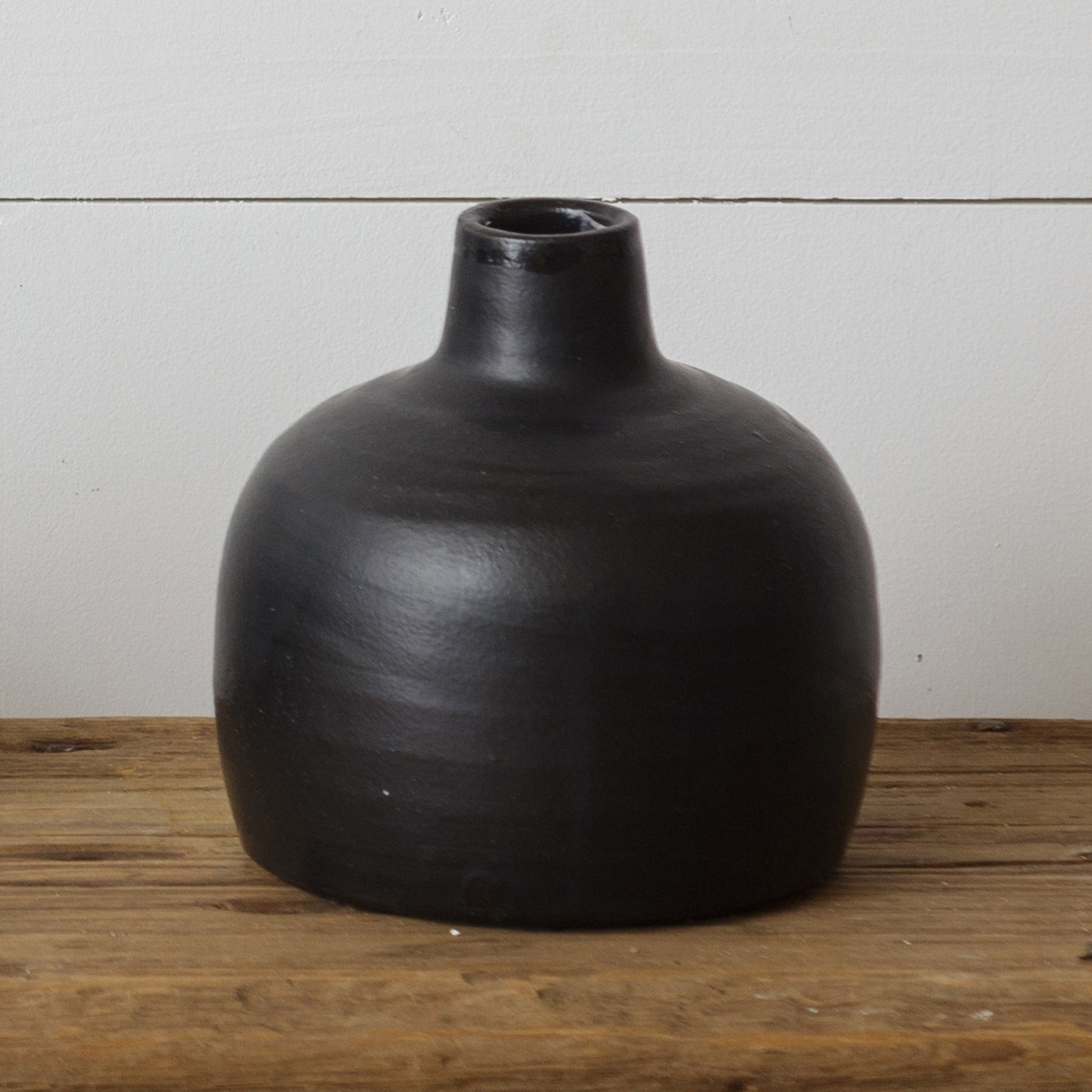 Matte Black Vase (S)