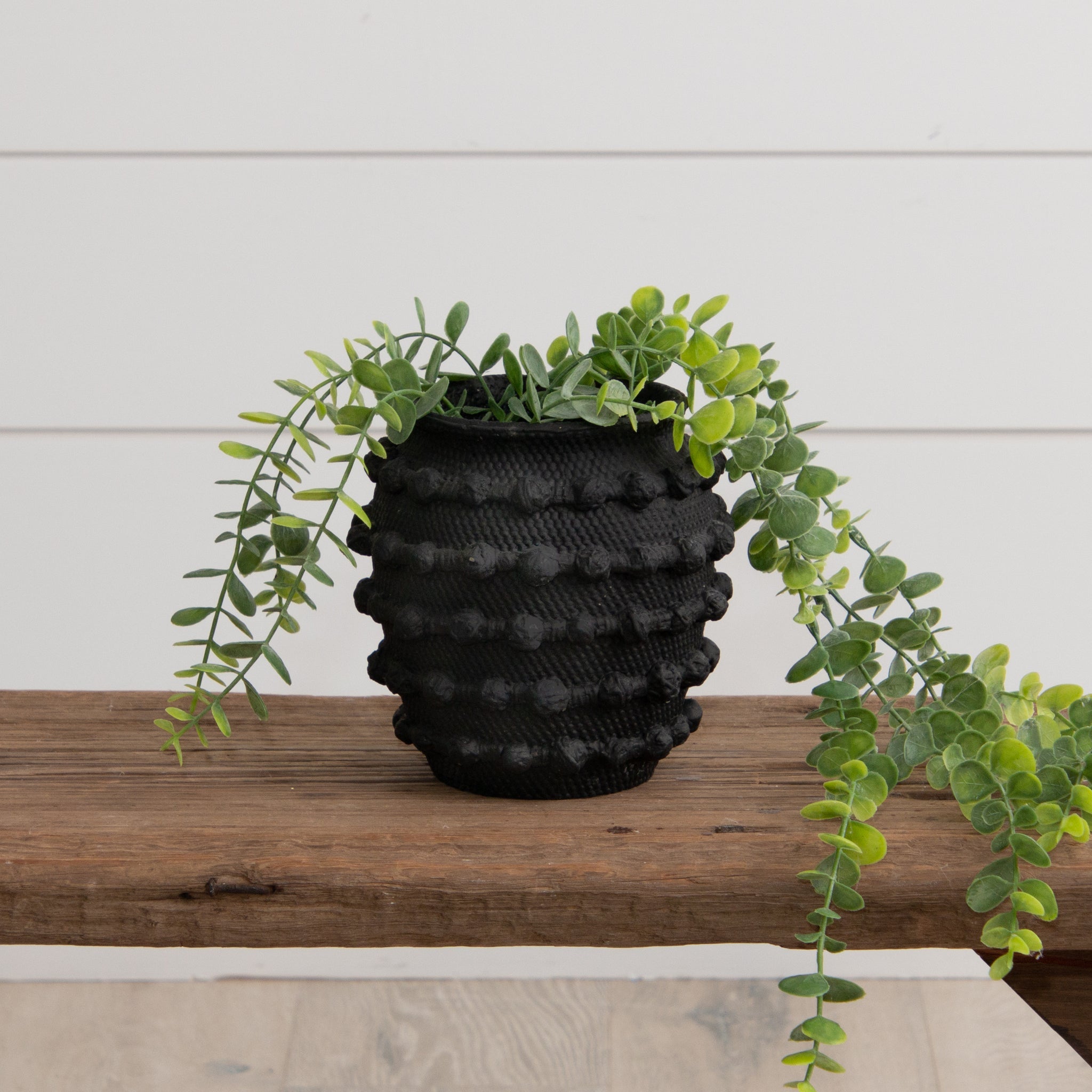 Black Textured Knot Cement Vase (S)