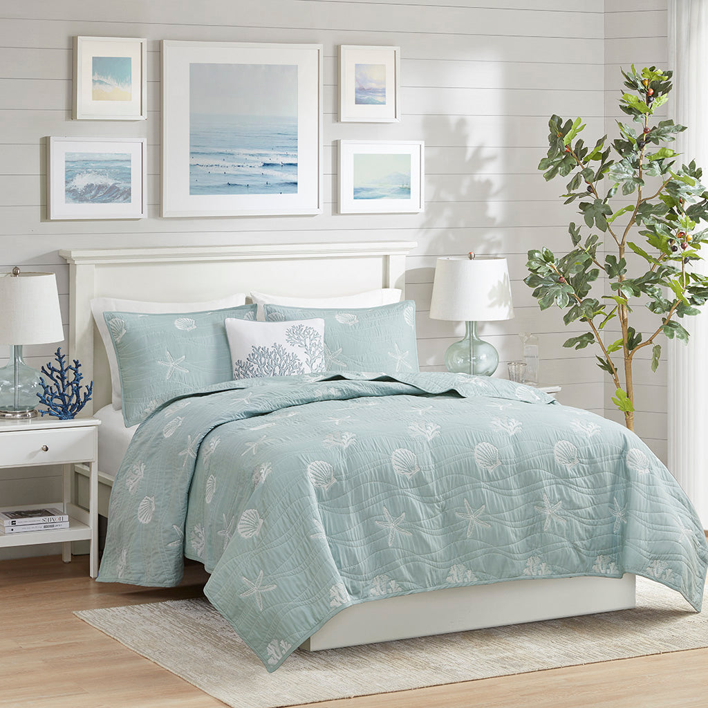 Seaside 4 Piece Cotton Reversible Embroidered Quilt Set with Throw Pillow