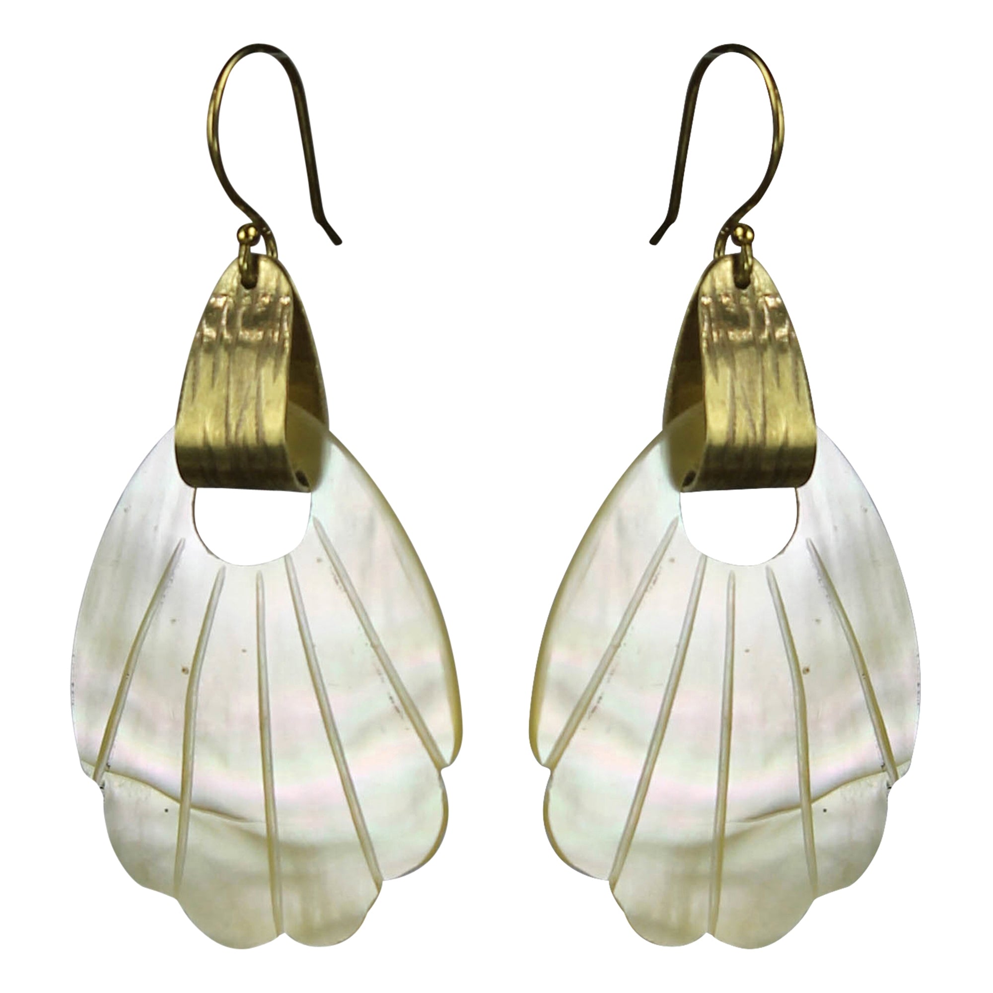 Petal Mother of Pearl Earring