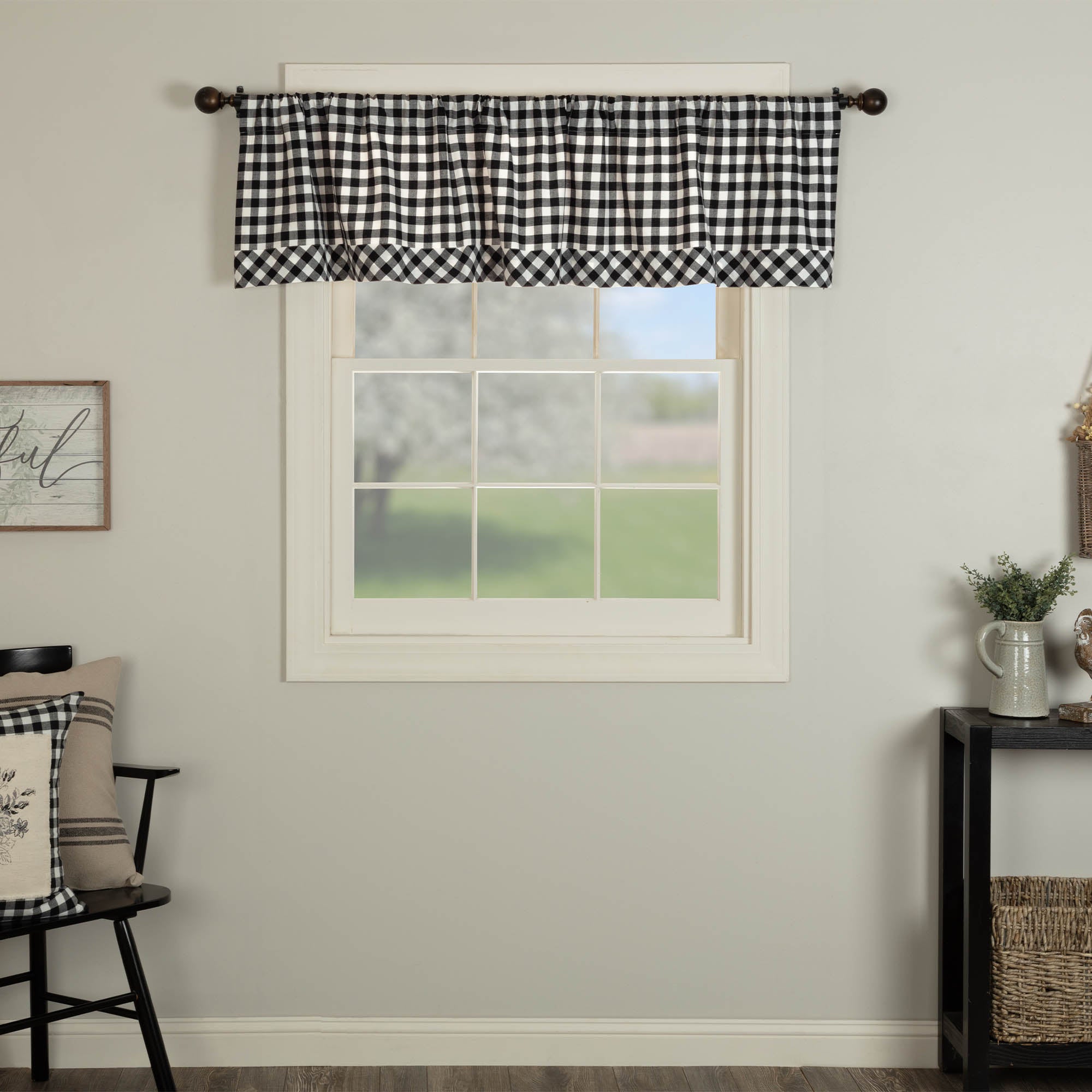 Vintage Check Black Valance 16Lx72W