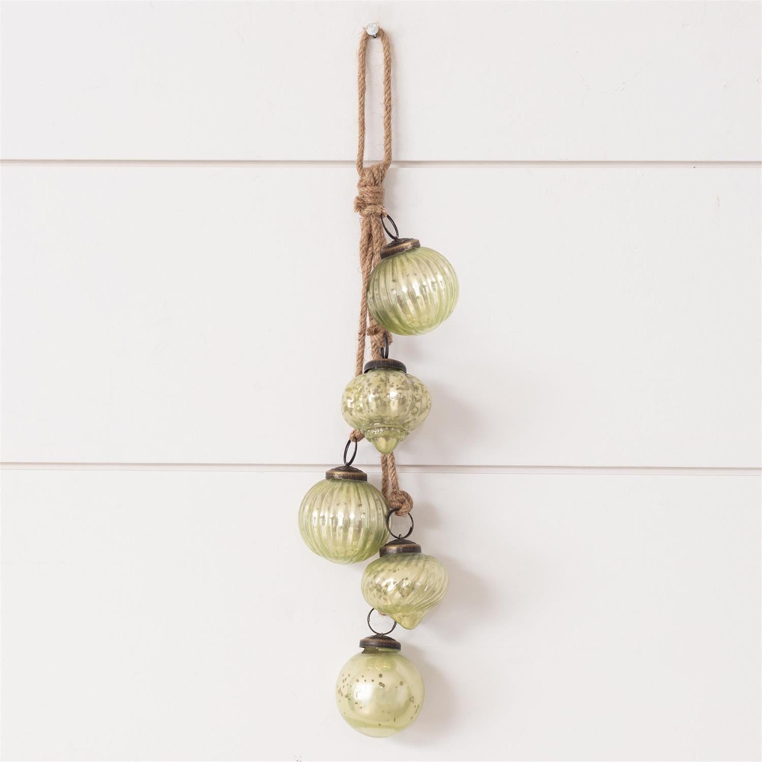 Hanging Cluster Ornaments - Green