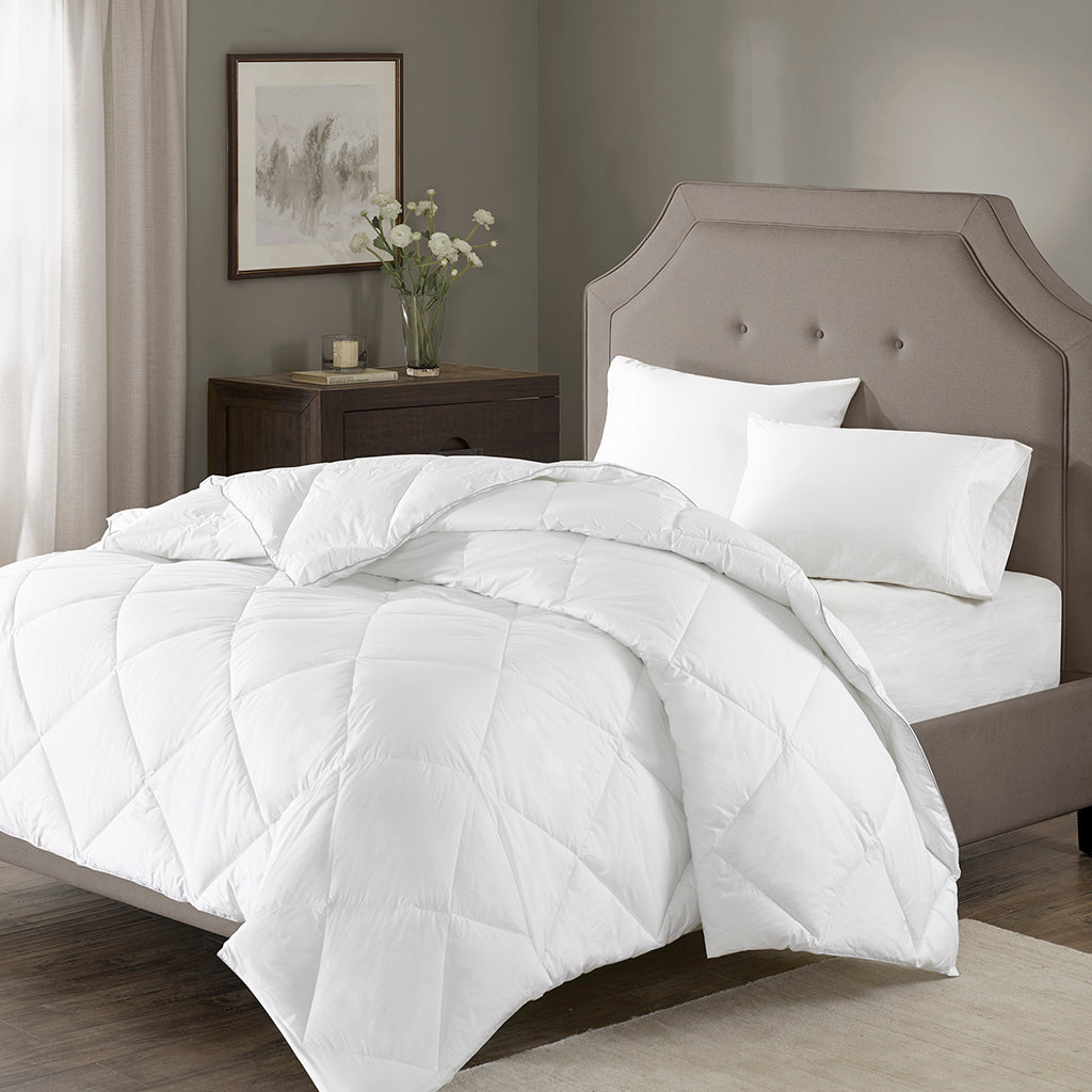 1000 Thread Count Cotton Rich Diamond Quilting Down Alternative Comforter