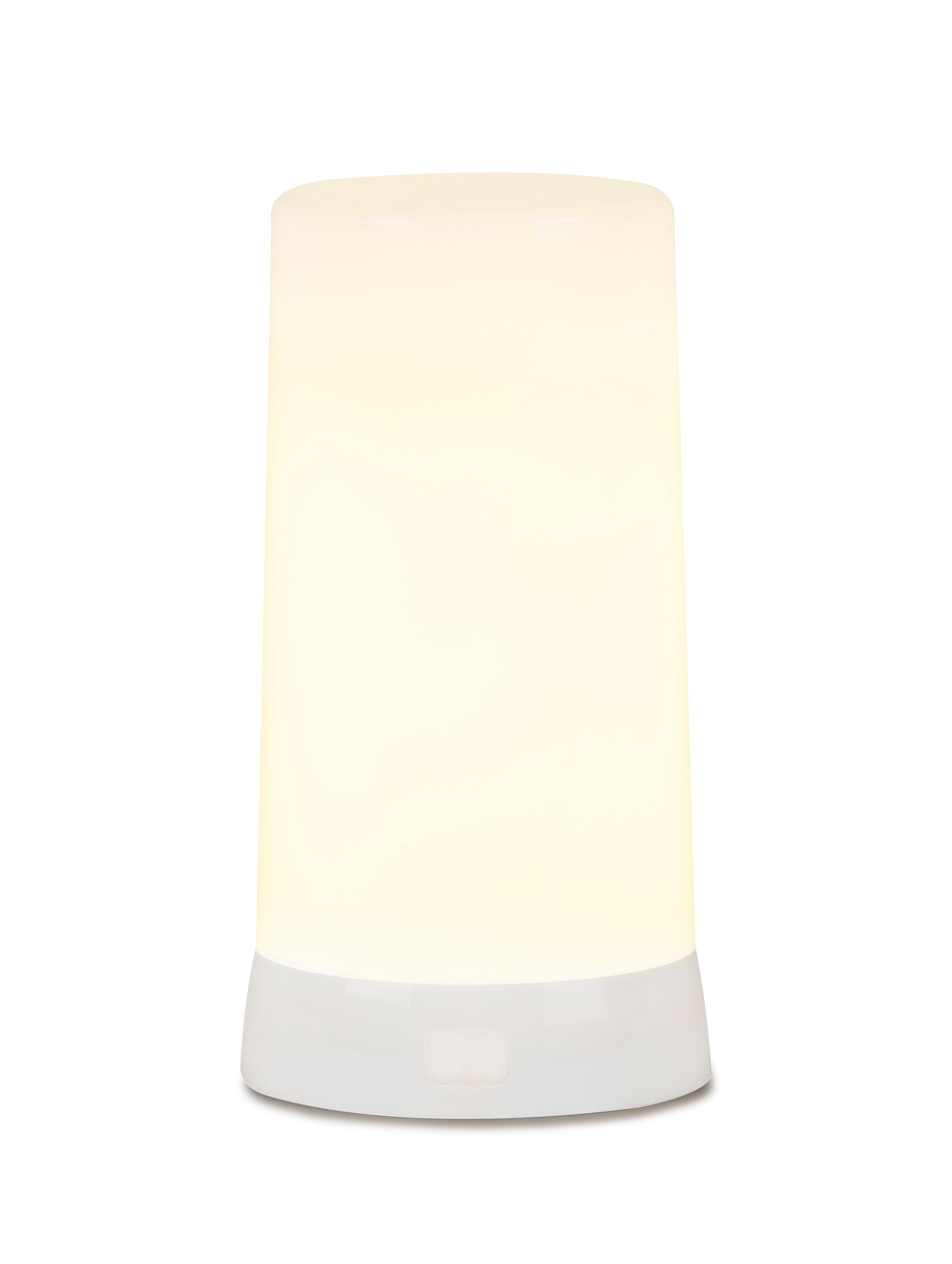 LED Flame Candle w/6 Hr Timer 5"H w/Remote  WHITE 6 Hr Timer, USB charging cable included