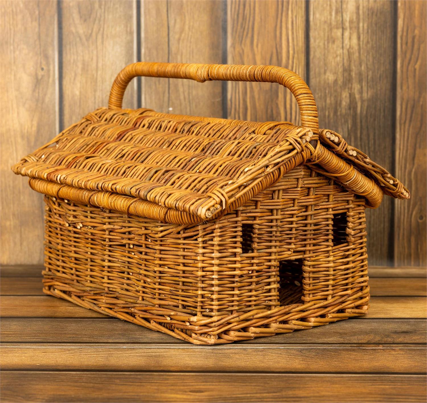 Homestead Hideaway Basket