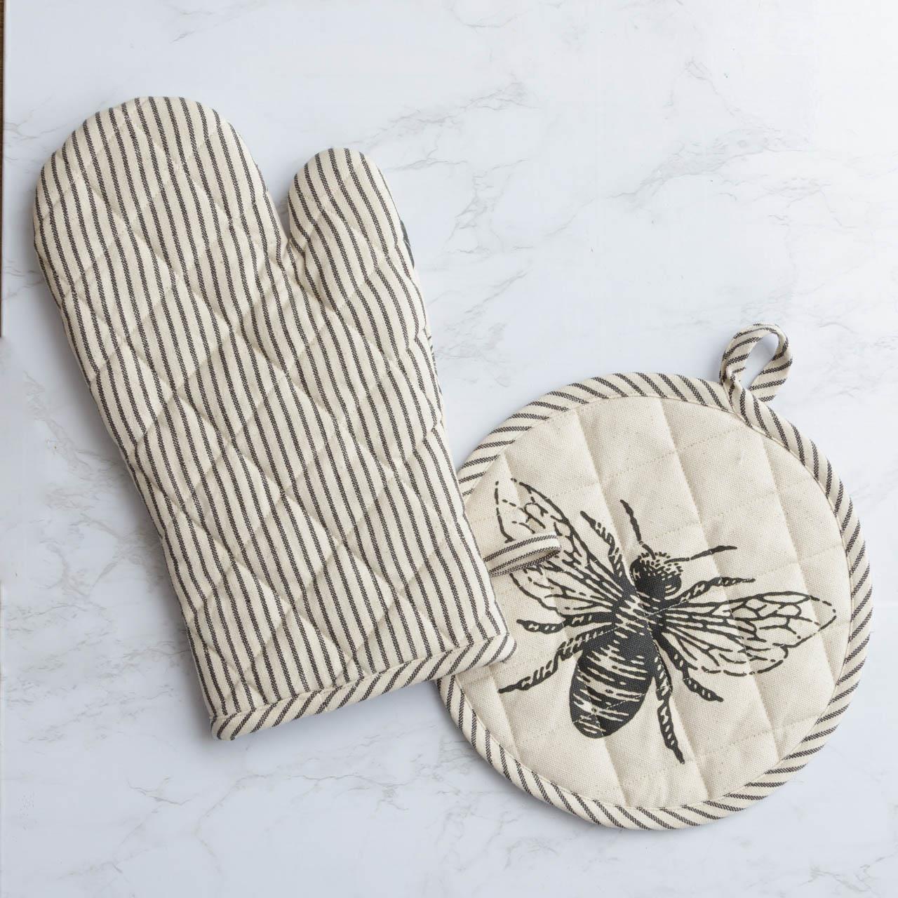Vintage Bee Oven Mitt & Holder