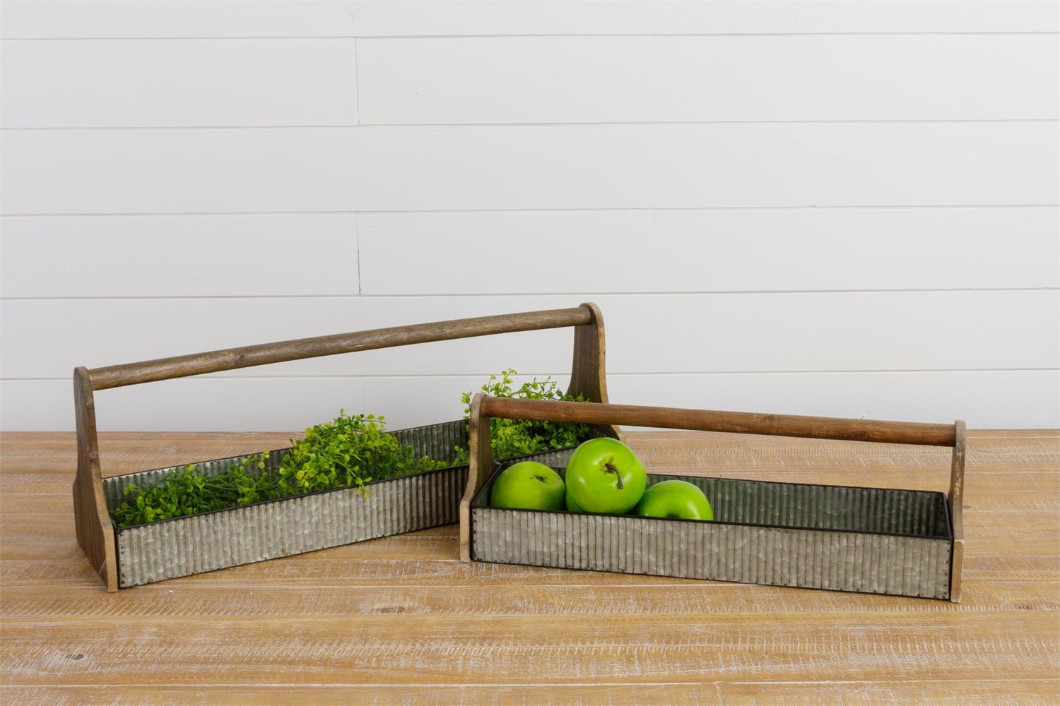 Corrugated Metal Rectangular Tins With Wood Handles