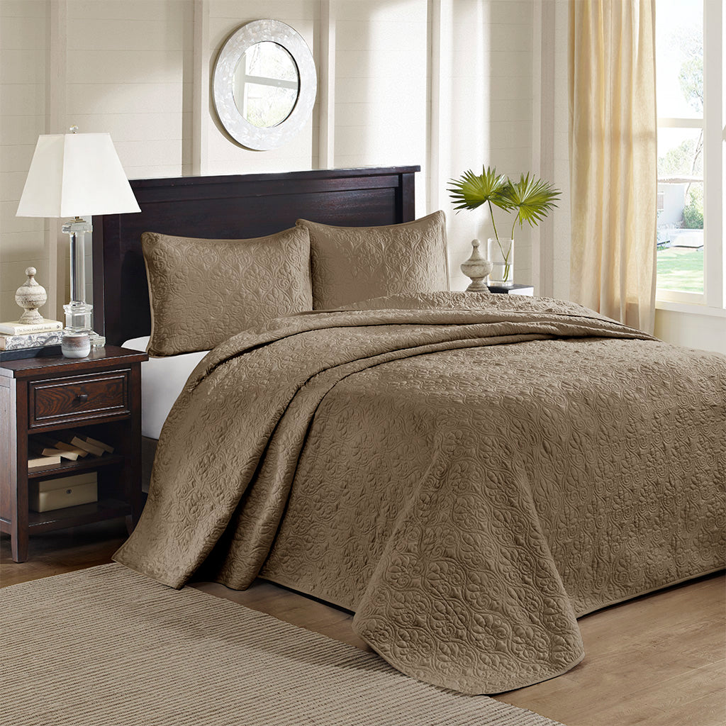 Quebec Reversible Bedspread Set