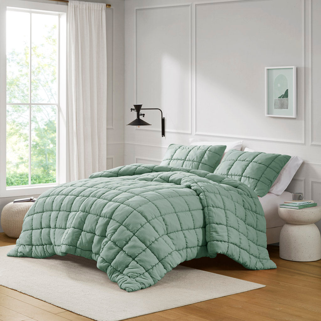 Dream Puff Oversized Down Alternative Comforter