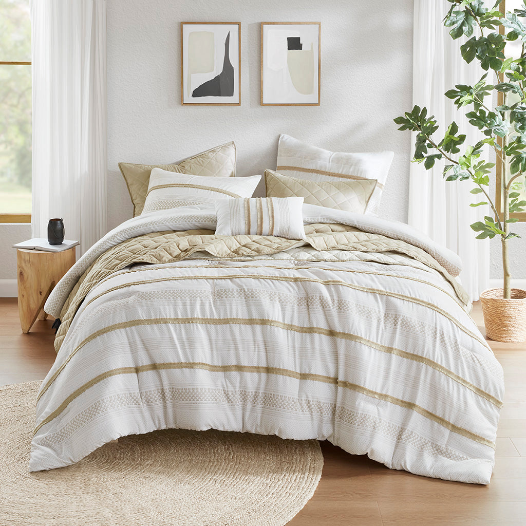 7 Piece Stripe Comforter and Quilt Set