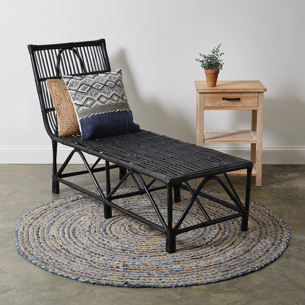 Rattan Chaise Lounge Chair in Black