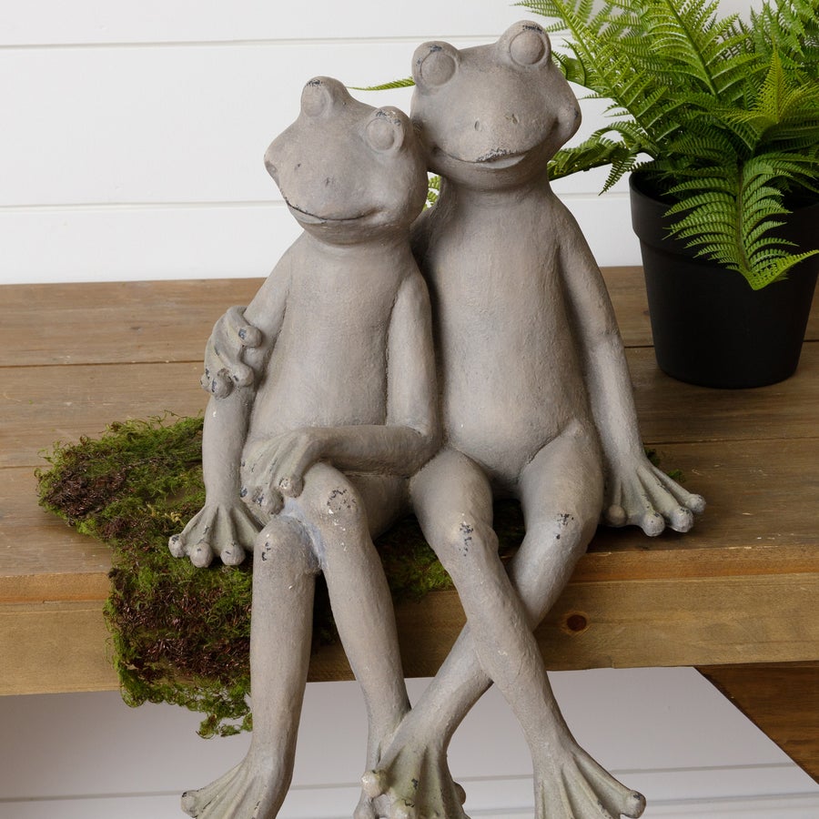 Large Frog Sitter Couple