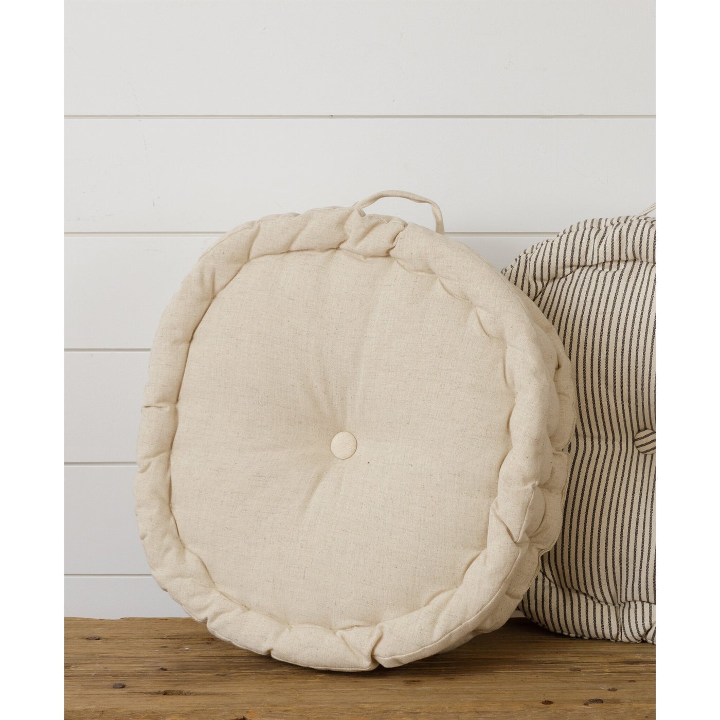 Round Cream Cushion w/ Handle