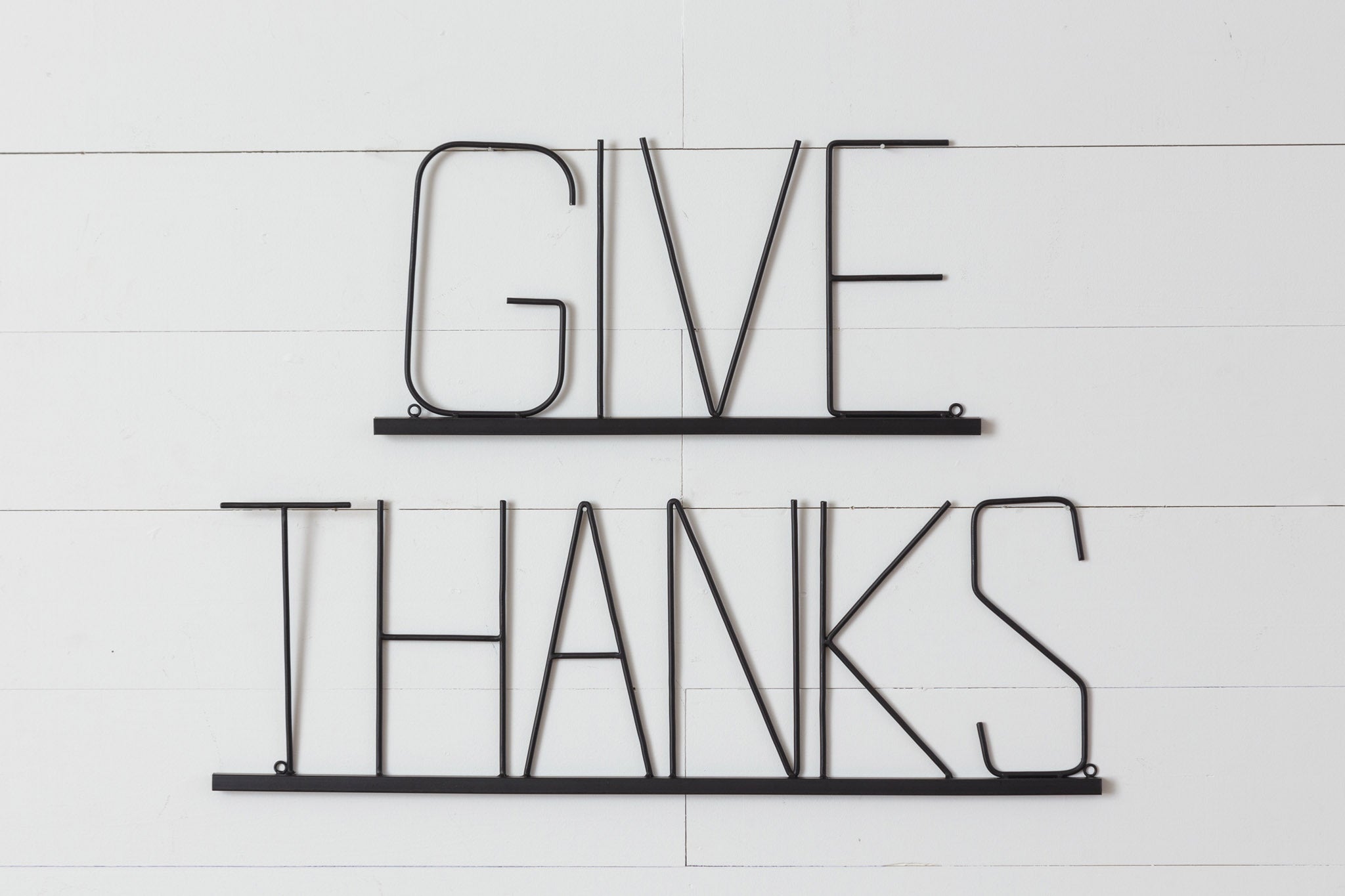 Iron "Give Thanks" Wall Art