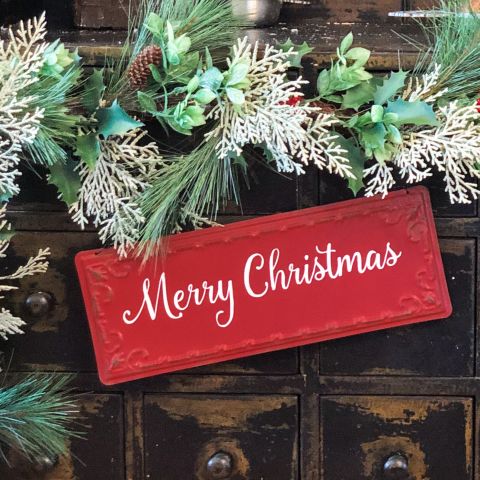 Estate "Merry Christmas" Hanging Sign